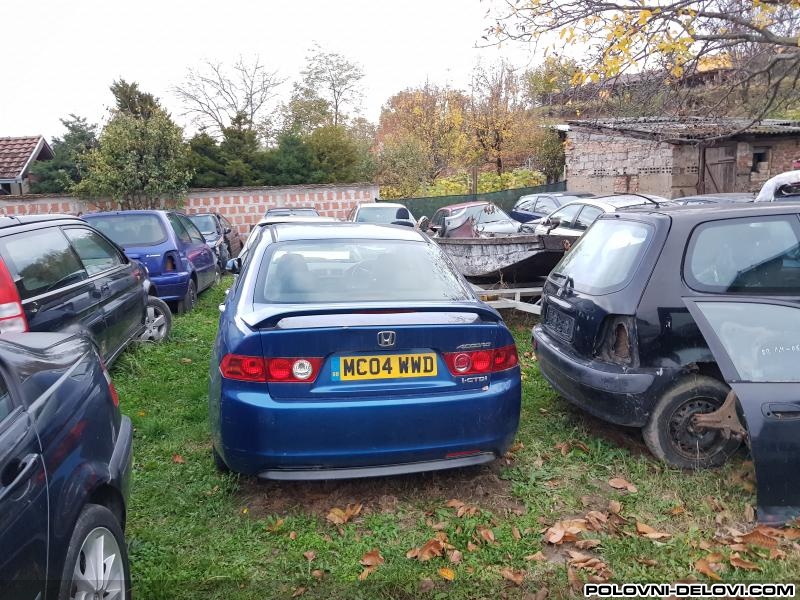 Honda  Accord Delovi Za Sve Honde Kompletan Auto U Delovima