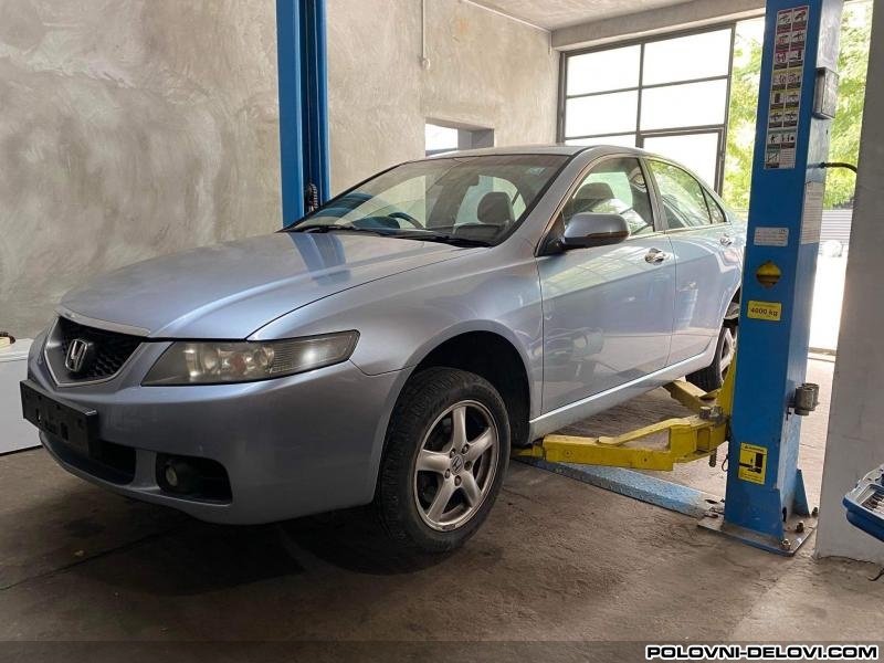 Honda  Accord  Kompletan Auto U Delovima