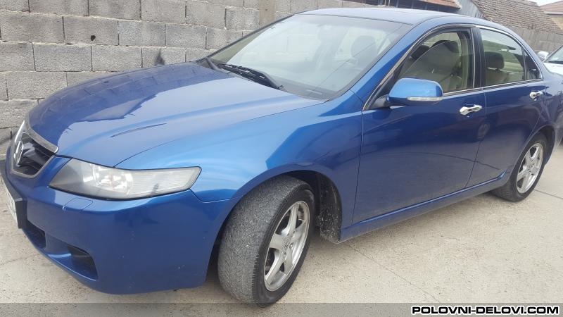 Honda  Accord  Kompletan Auto U Delovima