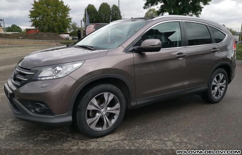 Honda  CR-V  Kompletan Auto U Delovima