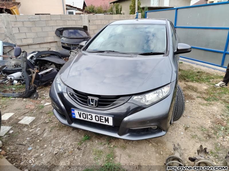 Honda  Civic 1.8 Vtec Kompletan Auto U Delovima