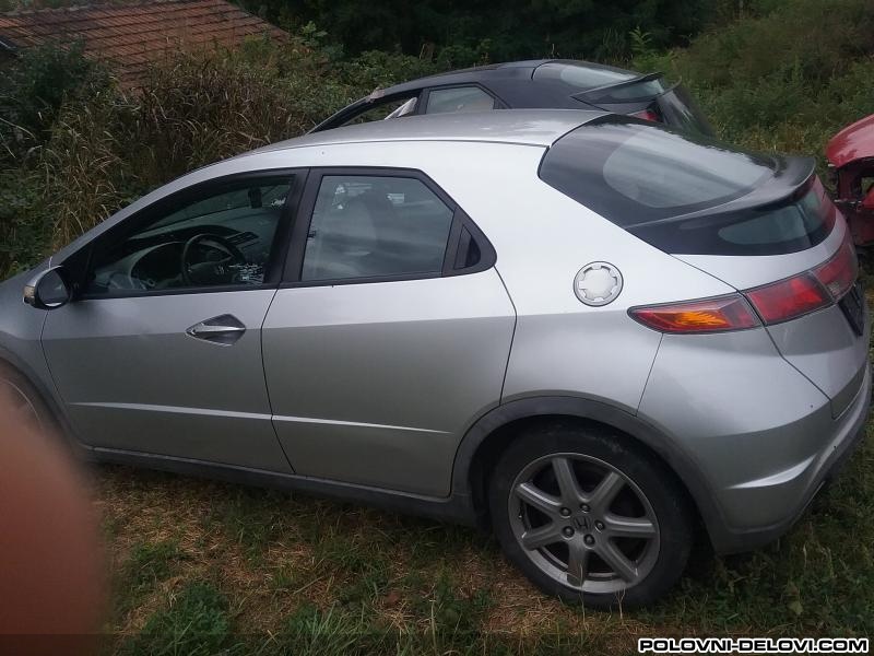 Honda  Civic 2.2 Cdti  Kompletan Auto U Delovima