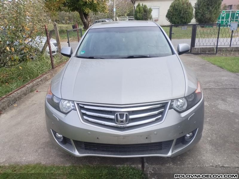 Honda  Civic CU Kompletan Auto U Delovima