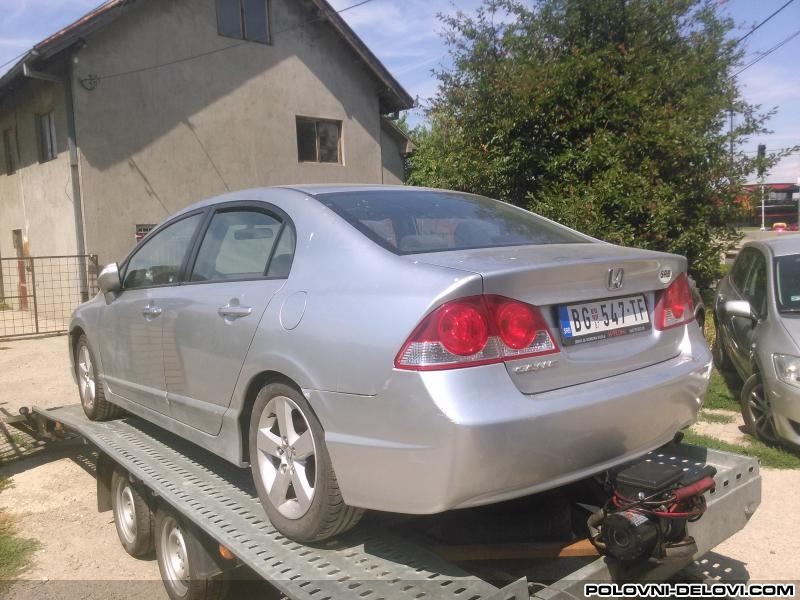 Honda  Civic Fd  Kompletan Auto U Delovima