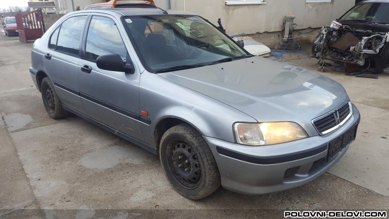 Honda  Civic  Kompletan Auto U Delovima