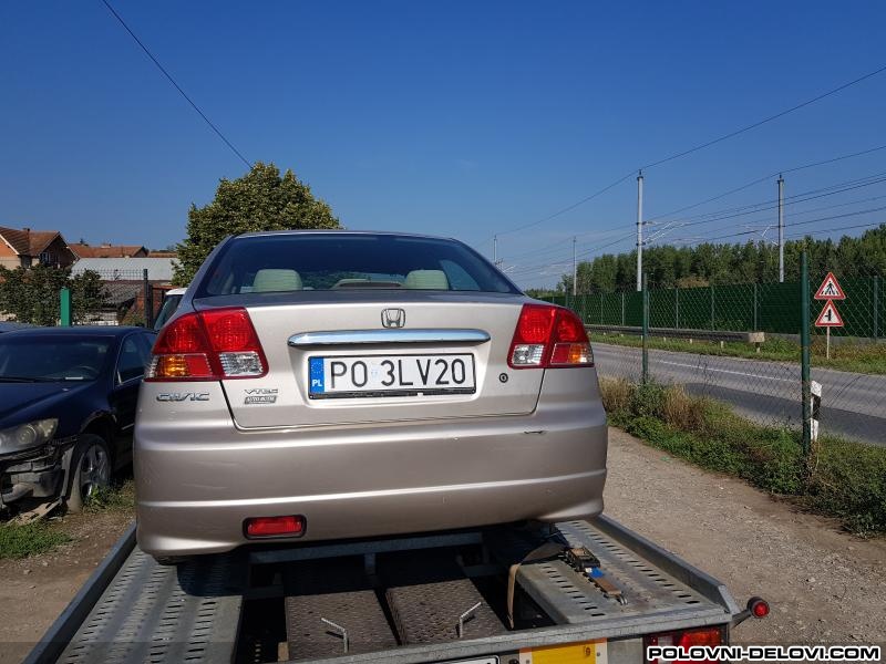 Honda  Civic  Kompletan Auto U Delovima