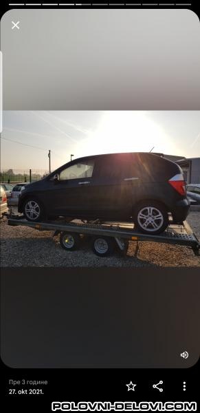 Honda  FR-V 2.2 Kompletan Auto U Delovima