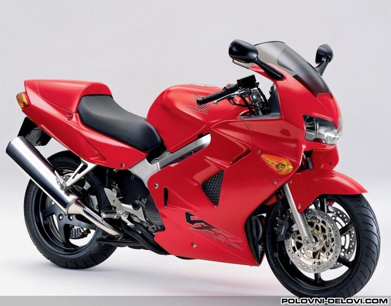 Honda VFR 800 Kompletan motor u delovima