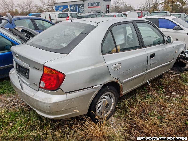 Hyundai  Accent 1.5 Crdi Kompletan Auto U Delovima
