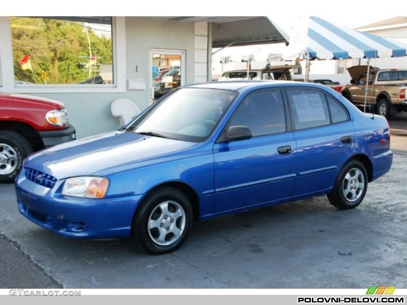Hyundai  Accent  Karoserija