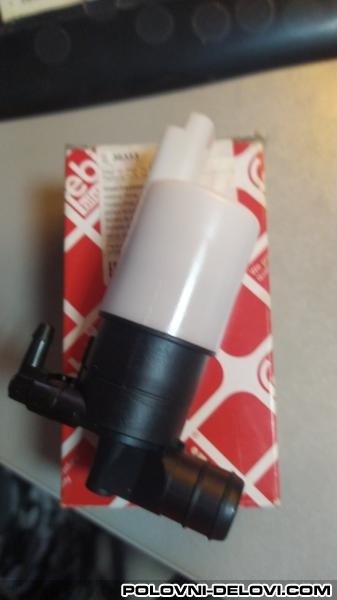 Hyundai  Accent  Kompletan Auto U Delovima