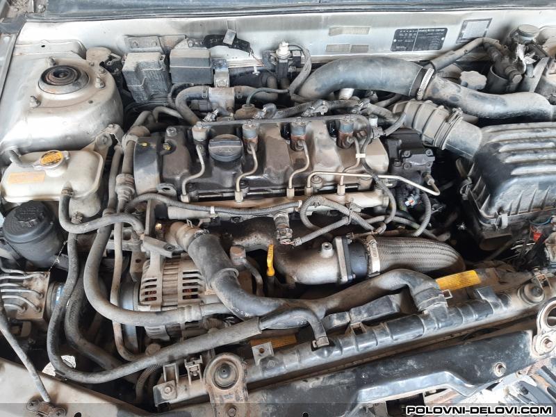 Hyundai  Elantra 2.0Crdi Kompletan Auto U Delovima