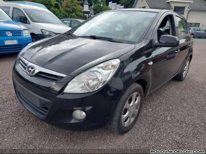 Hyundai  I20  Kompletan Auto U Delovima