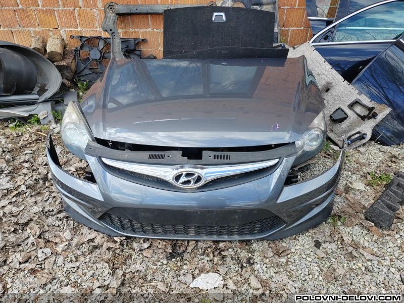 Hyundai  I30 1.6 Crdi Kompletan Auto U Delovima