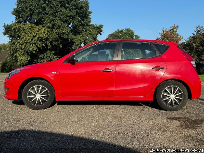 Hyundai  I30 1.6crdi Kompletan Auto U Delovima