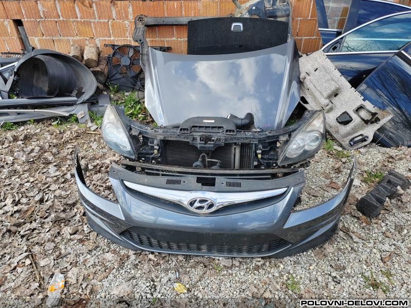 Hyundai  I30 1.6crdi Kompletan Auto U Delovima