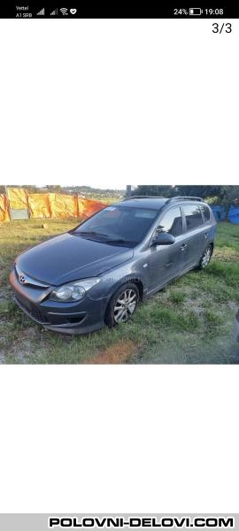 Hyundai  I30 1.6crdi Kompletan Auto U Delovima