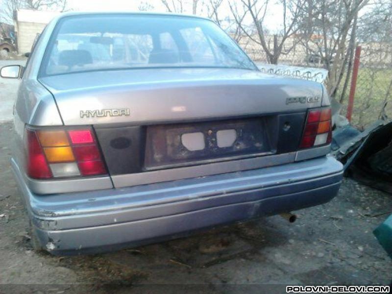 Hyundai  Pony 1.3 Kompletan Auto U Delovima