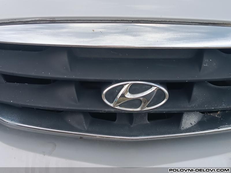 Hyundai  Santa Fe  Kompletan Auto U Delovima
