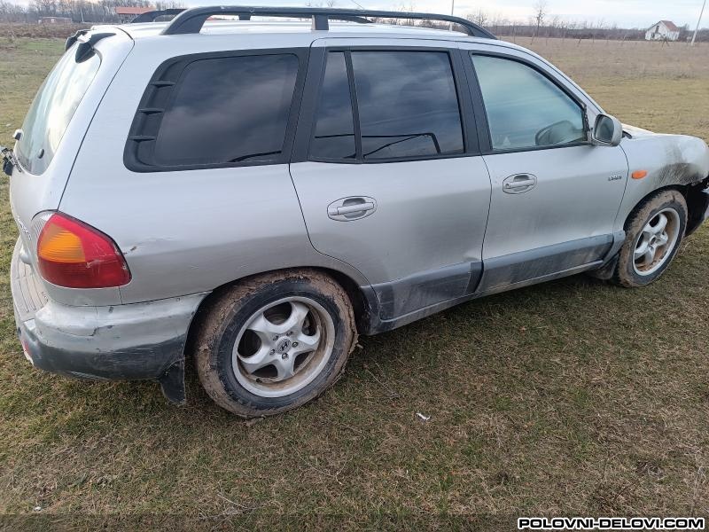 Hyundai  Santa Fe  Kompletan Auto U Delovima