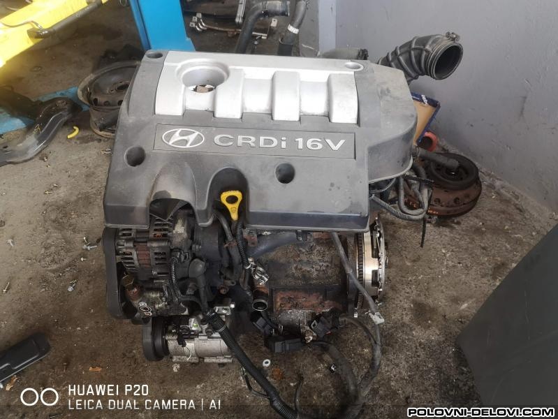 Hyundai  Trajet 2.0 Crdi Kompletan Auto U Delovima