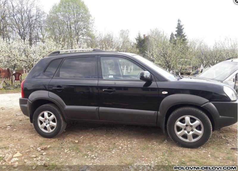 Hyundai  Tucson 2.0 CRDI 6 Brzina Kompletan Auto U Delovima