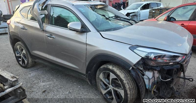 Hyundai  Tucson  Kompletan Auto U Delovima