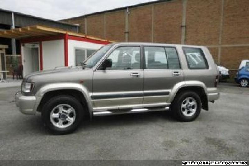 Isuzu  Trooper  Kompletan Auto U Delovima