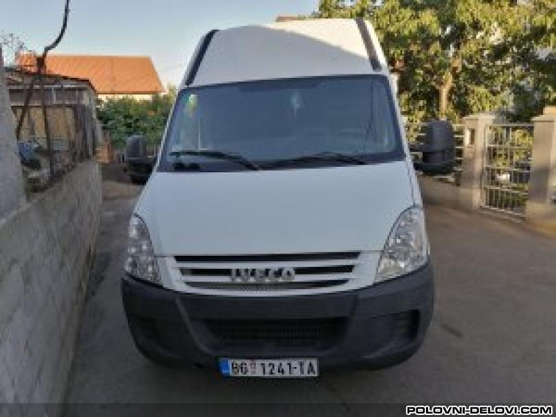 Iveco  Daily 00 Kompletan Auto U Delovima