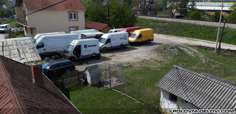 Iveco Daily  Kompletan Auto U Delovima