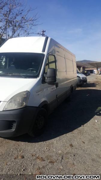 Iveco  Daily  Kompletan Auto U Delovima