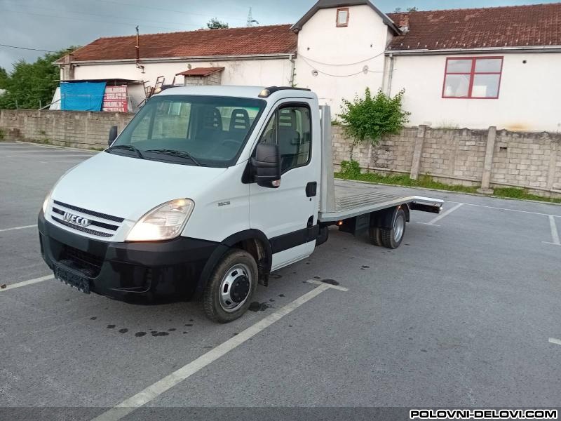 Iveco  Daily  Kompletan Auto U Delovima