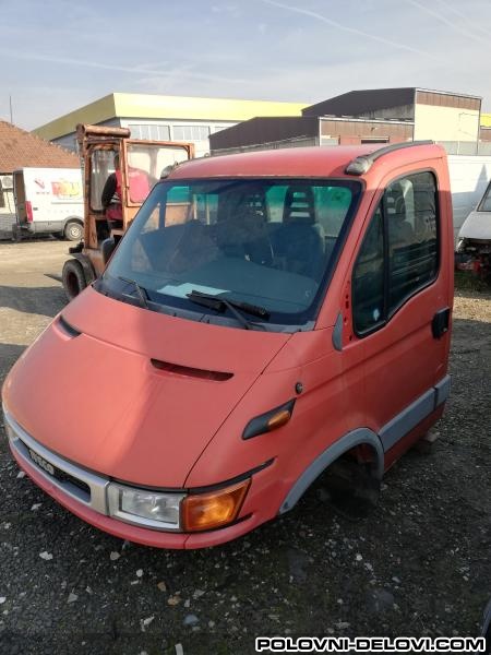 Iveco  Daily  Kompletan Auto U Delovima