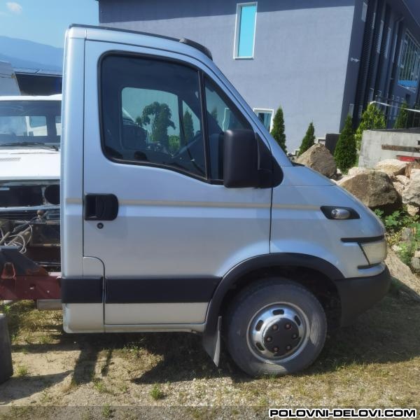 Iveco  Daily  Kompletan Auto U Delovima