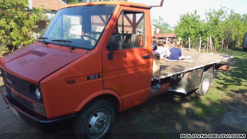 Iveco RIVAL, DAILY  Karoserija