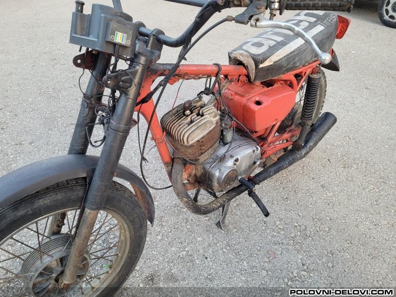 Jawa Jawa 175-477 SPORT  Kompletan motor u delovima