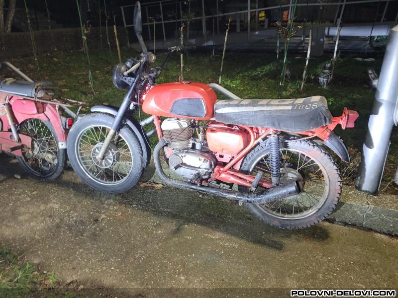 Jawa Jawa/CZ 175-477 SPOR Kompletan motor u delovima