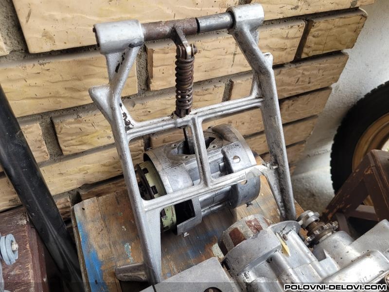 Jawa Nožice CZ 175 Ram i delovi rama