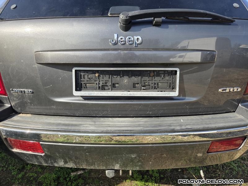 Jeep  Grand Cherokee Zadnji Branik Karoserija