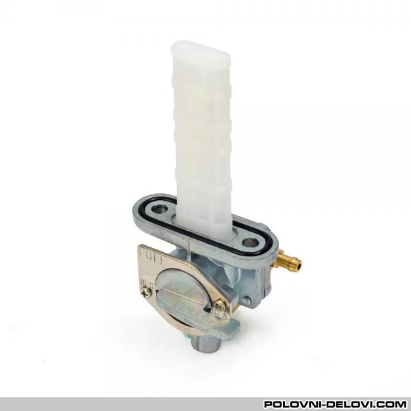 Kawasaki GPZ 900 Sistem za gorivo