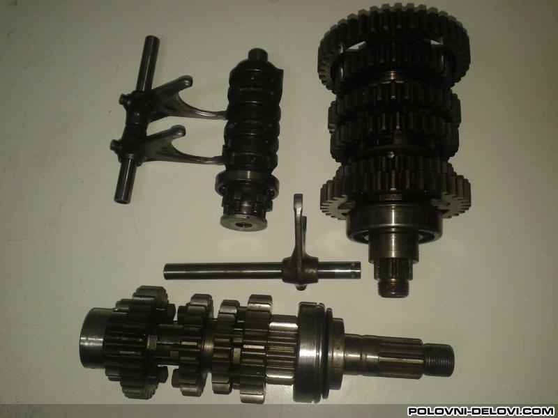 Kawasaki ZX750L Delovi motora