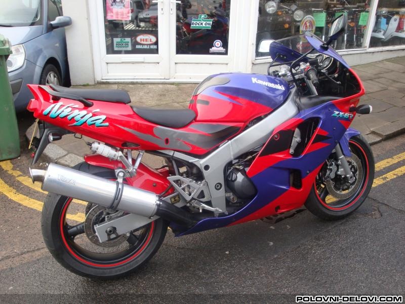 Kawasaki zx6r  Kompletan motor u delovima