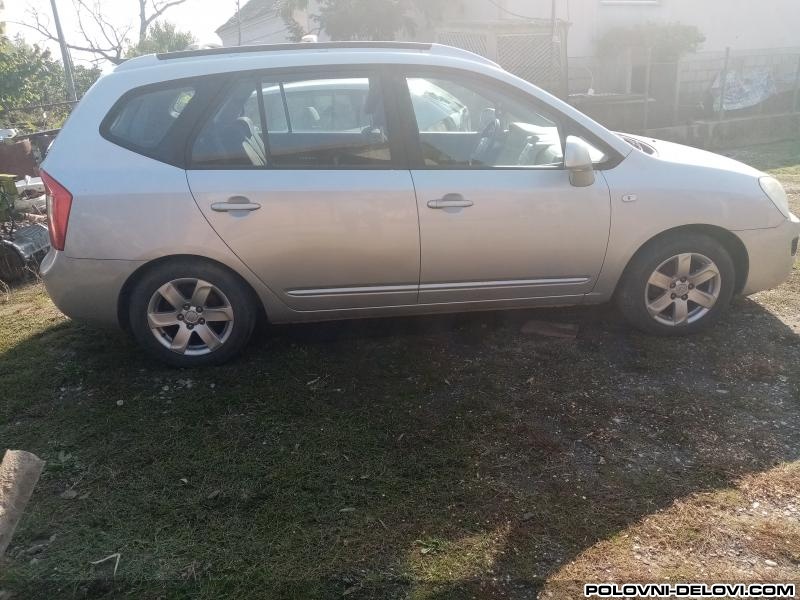 Kia  Carens 2.0 Benzin Kompletan Auto U Delovima