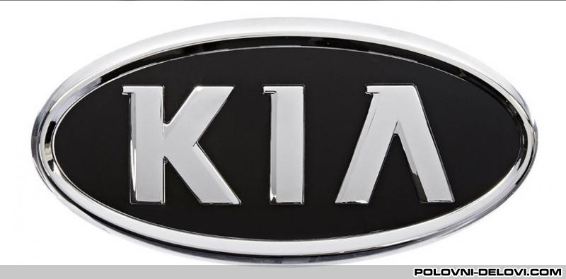 Kia  Carens Crdi Kompletan Auto U Delovima