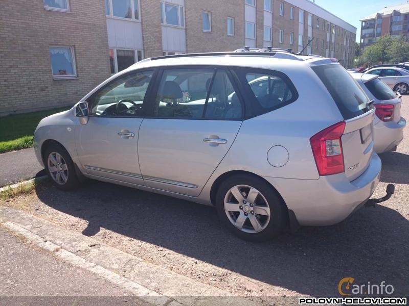 Kia  Carens Crdi Kompletan Auto U Delovima