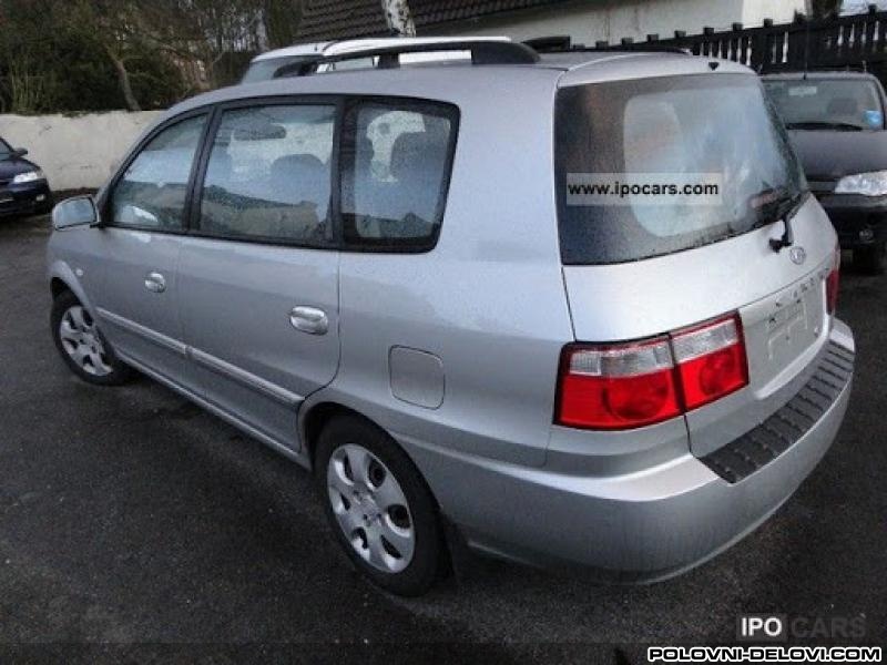 Kia  Carens Crdi Kompletan Auto U Delovima