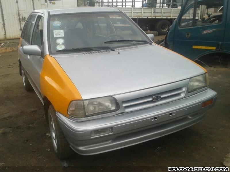 Kia  Pride 1.3 Benzin 1998 G. Kompletan Auto U Delovima