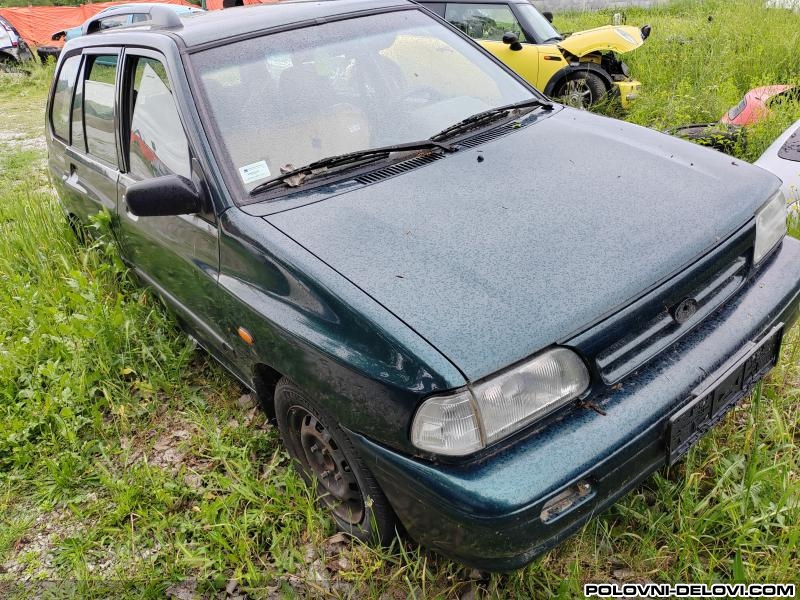 Kia  Pride 1.3b Kompletan Auto U Delovima