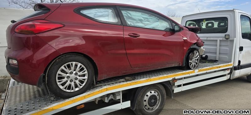 Kia  Pro Ceed Crdi Kompletan Auto U Delovima