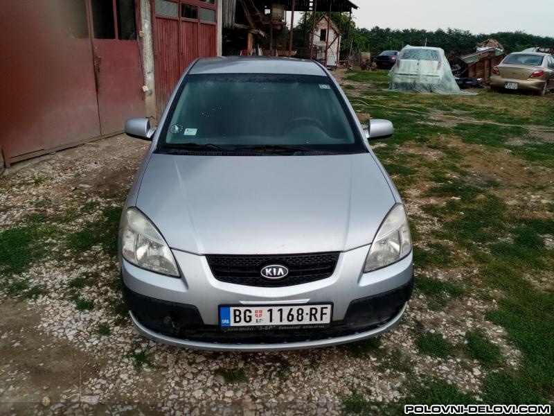 Kia  Rio 1.5 Crdi Kompletan Auto U Delovima